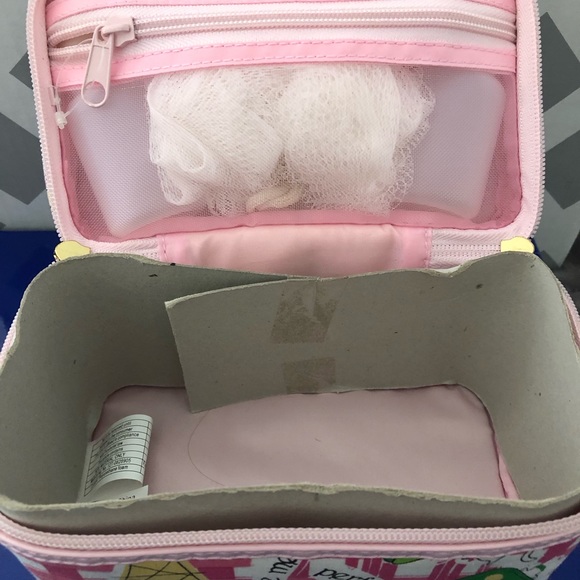 Modelle makeup train case with travel accessories - Picture 3 of 6